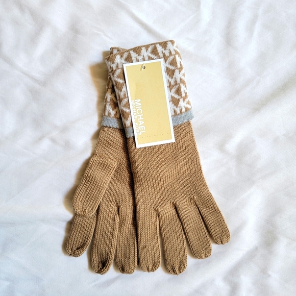 Michael Kors gloves NEW WITH TAGS - Picture 1 of 4